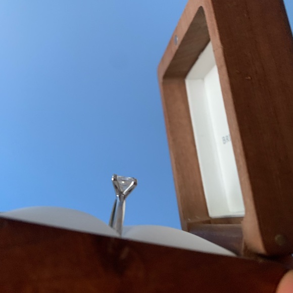 Brilliant earth 18k white comfort engagement ring - Picture 5 of 7